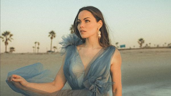 8 Potret Marisa Butler, Mantan Ratu Kecantikan yang Harap Tak Pernah Menang