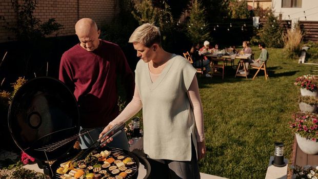 ide kegiatan menarik saat staycation bareng teman