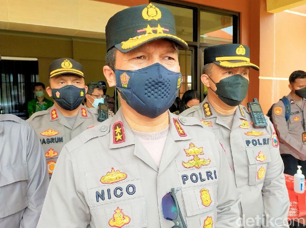 Saat Nataru, yang Menyeberang ke Ketapang Wajib Sudah Vaksin Dosis 2 Saat Nataru, yang Menyeberang ke Ketapang Wajib Sudah Vaksin Dosis 2