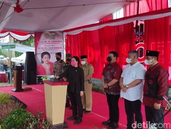 Puan Resmikan Jalan Dr Ir Soekarno di Malang