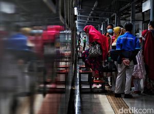 160 Ribu Orang Naik Kereta Selama Libur Tahun Baru 2022