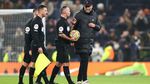 Foto: Momen Klopp Ngomel ke Wasit Tierney