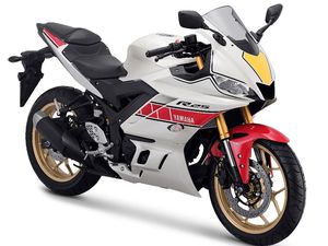 Yamaha R25 Edisi Spesial Meluncur di Indonesia, Harga Naik!