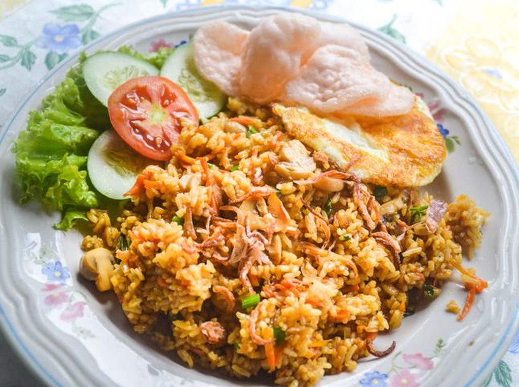 10 Nasi Goreng Enak Buatan Resto & Hotel, Cocok untuk Inspirasi Usaha! 10 Nasi Goreng Enak Buatan Resto & Hotel, Cocok untuk Inspirasi Usaha!