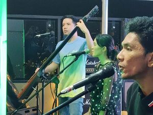 Payung Teduh Hibur Milenial Depok