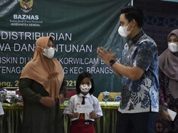 Bupati Kendal-Baznas Salurkan Bantuan ke Wali Murid hingga Rp 2 M