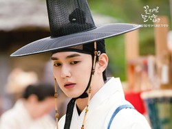 5 Hal Seru Moonshine, Drakor Yoo Seung Ho-Hye Ri yang Raih Rating Tinggi