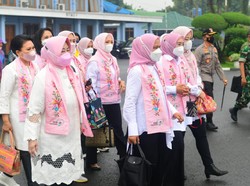 Iriana dan Wury Maruf Kunker ke Bandung, Tinjau Vaksinasi Anak 6-11 Tahun