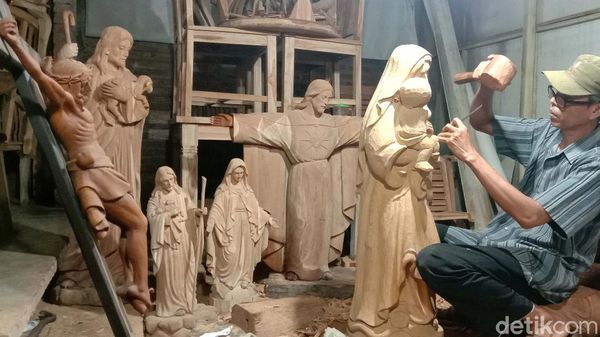 Jelang Natal, Perajin Patung Kebanjiran Order