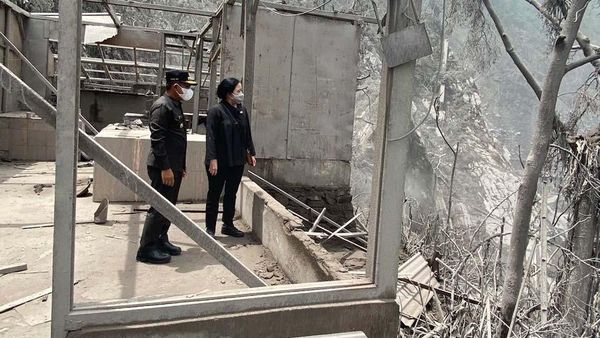 Ketua DPR Tinjau Lokasi Bencana Erupsi Semeru