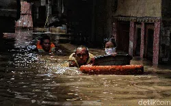 Kilas Balik Banjir Besar Jakarta-Kalimantan Selatan di Awal 2021