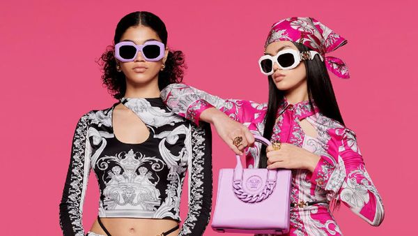10 Koleksi Terbaru Versace Pra-Musim Gugur 2022