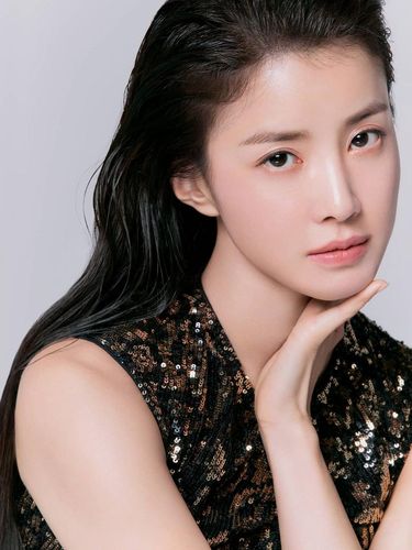 Lee Si Young/Sumber:instagram.com/leesiyoung38