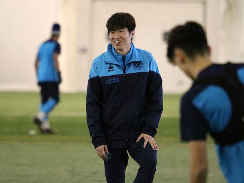 Park Ji-sung Balik ke Inggris, Rintis Karier Kepelatihan Park Ji-sung Balik ke Inggris, Rintis Karier Kepelatihan