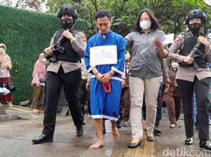 Jabar Hari Ini: Begal Payudara Diarak-Bansos Herry Wirawan Disorot Jabar Hari Ini: Begal Payudara Diarak-Bansos Herry Wirawan Disorot