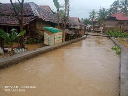 Hujan Deras Guyur Pandeglang, Jembatan Ambruk-Ratusan Rumah Terendam Banjir