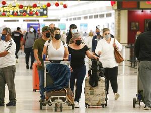 Siswa dan Tenaga Pendidik Wajib Tes Covid-19 Usai Libur Nataru Siswa dan Tenaga Pendidik Wajib Tes Covid-19 Usai Libur Nataru