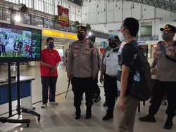 Polisi Sidoarjo Tinjau Kesiapan Prokes Terminal Purabaya Jelang Nataru