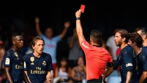 10 Tim Paling Banyak Kena Kartu Merah Dalam Satu Dekade Terakhir