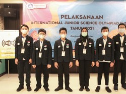 Bersaing dengan 59 Negara, 6 Siswa SMP RI Borong Medali Kompetisi Sains Dunia
