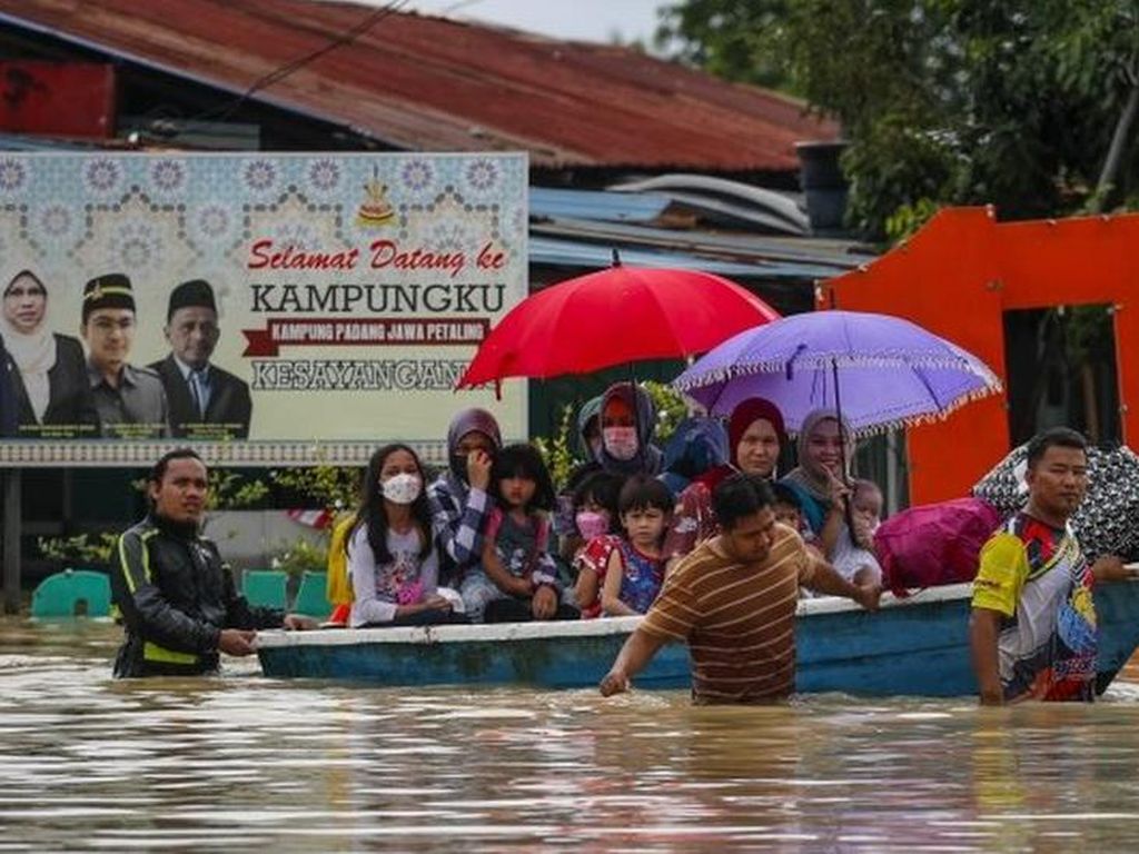 Dilanda Banjir Parah, Kasus Corona di Malaysia Diperkirakan Melonjak