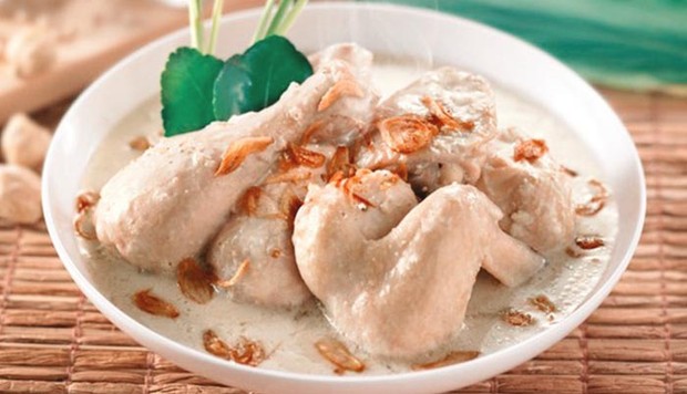 Berbagai hidangan khas saat momen perayaan Natal di tiap penjuru nusantara/Foto: Factsofindonesia.com