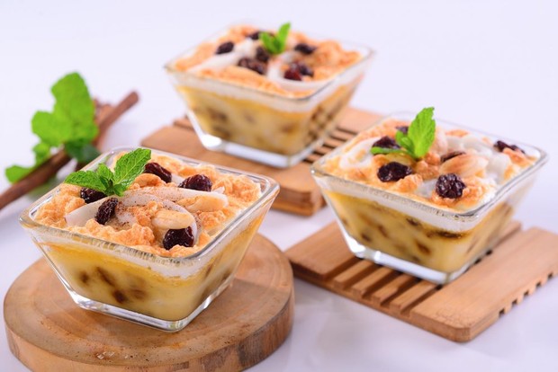 Berbagai hidangan khas saat momen perayaan Natal di tiap penjuru nusantara/Foto: Pegipegi.com