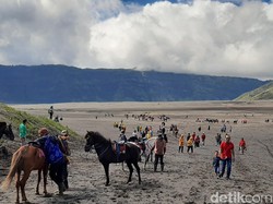 Catat, Lautan Pasir Bromo Bebas Kendaraan Bermotor 2-3 Januari 2022
