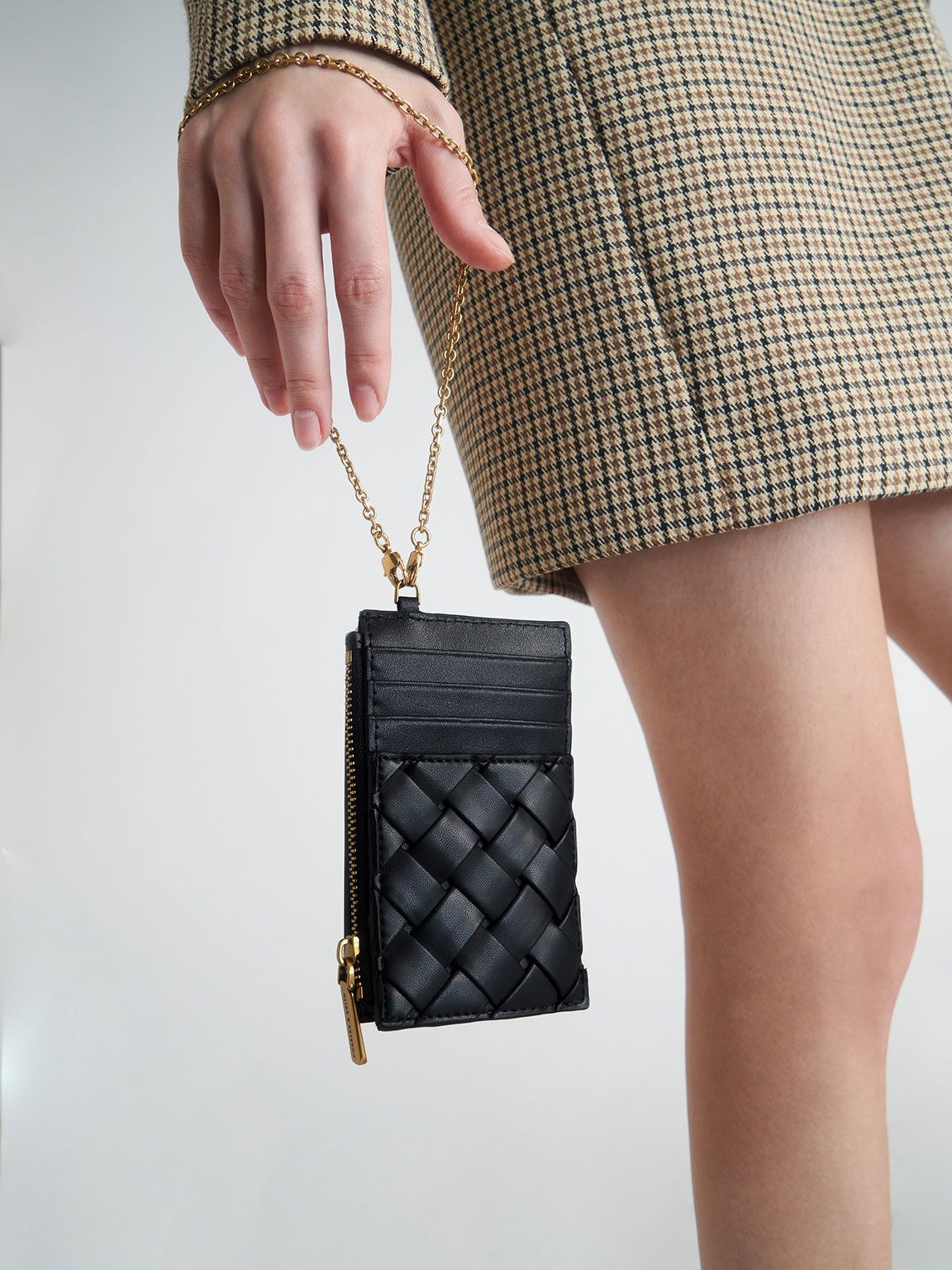 Charles & Keith - Tempat Kartu Anyaman Multi-Slot - Black