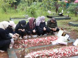 Baru Sembuh COVID-19, Keluarga Doddy Gelar 100 Hari Vanessa Angel Tertutup