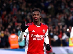 Hat-Trick Sempurna Eddie Nketiah untuk Arsenal