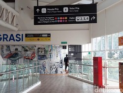 Menjajal Halte CSW Baru, Halte Horor yang Kini Jadi Spot Kekinian