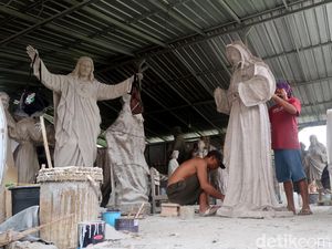 Jelang Natal, Pesanan Patung Rohani di Bantul Meningkat Jelang Natal, Pesanan Patung Rohani di Bantul Meningkat