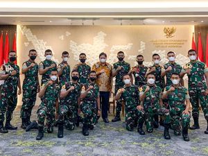 Airlangga Tegaskan Peran Vital TNI dalam Penanganan Pandemi COVID-19