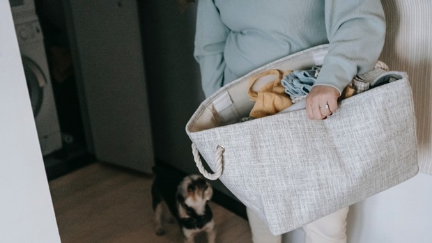 Merawat pakaian sesuai jenis bahan