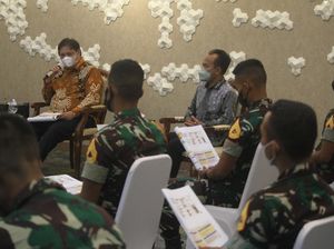 Momen Menko Airlangga Hartarto Berikan Pembekalan Kepada 31 Taruna Akmil