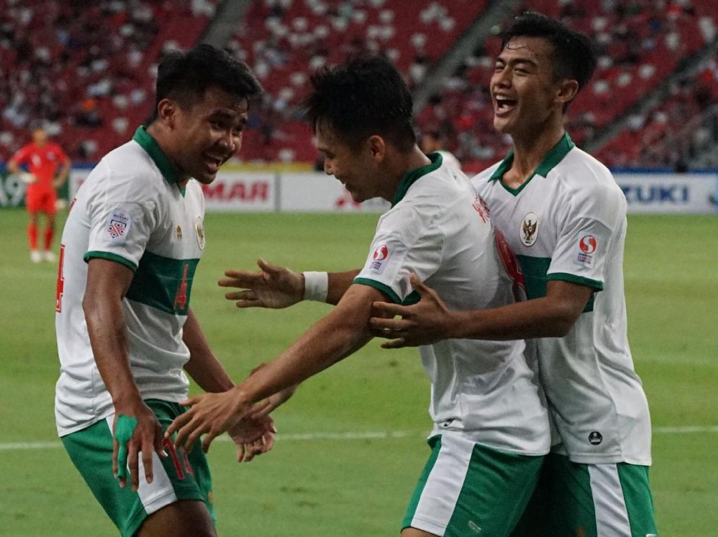 Gol Cantik Timnas: Kolongan Ciamik & Kerja Sama Apik Asnawi-Witan Gol Cantik Timnas: Kolongan Ciamik & Kerja Sama Apik Asnawi-Witan