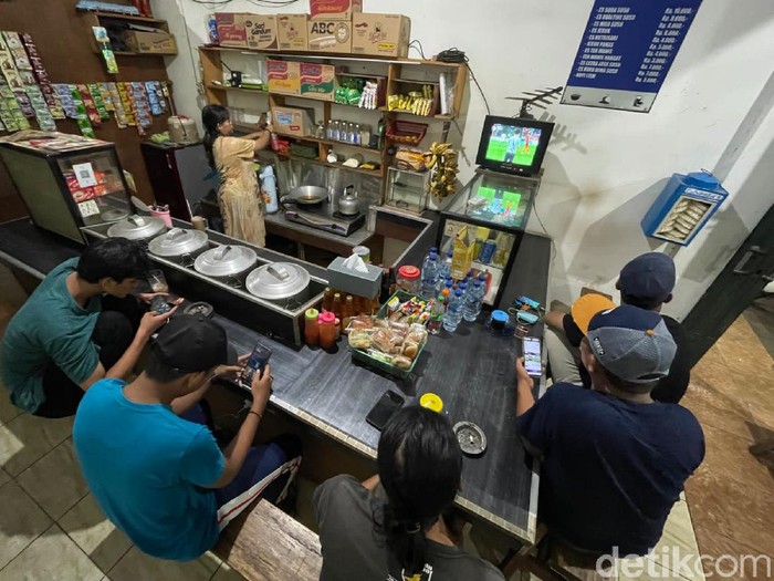 Sukses lolos ke semifinal Piala AFF 2020 membuat animo masyarakat makin kuat untuk menyaksikan pertandingan melawan Siangpura.