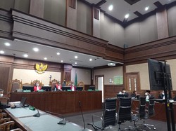 Pengacara Jerinx Tolak Dakwaan Jaksa: Tak Ada Rasa Takut di Visum Adam Deni