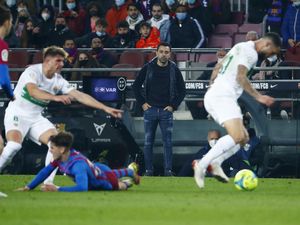 Barca Cuma Imbang Lawan Sevilla, Xavi Bakal Susah Tidur