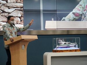 Anies Luncurkan Kapal Ambulans Abdulrachman Saleh bagi Warga Kepulauan Seribu