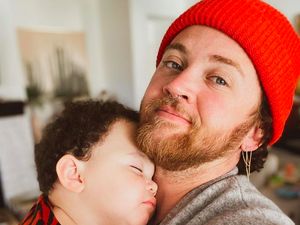 Kisah Transgender Pria Melahirkan Anak, Tersinggung Dipanggil Ibu