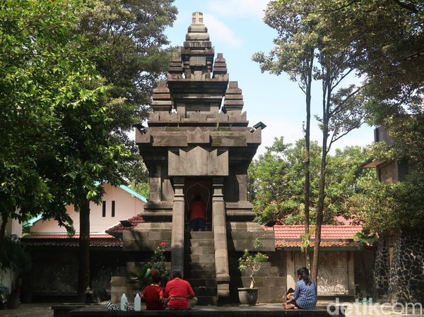 Tahukah Kamu, Ada Bangunan Candi di Komplek Gereja HKTY Ganjuran