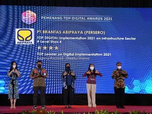 Brantas Abipraya Boyong 2 Penghargaan Top Digital Awards 2021