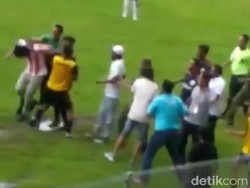 Semi Final Bupati Jember Cup Ricuh, Pelatih dan Hakim Garis Baku Hantam