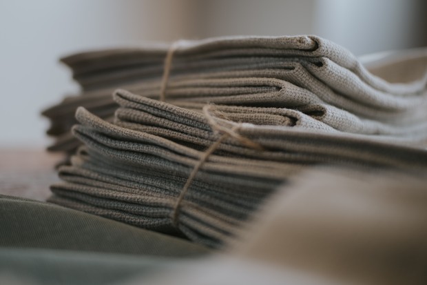 Foto: unsplash.com/joyce romero Kain daur ulang/