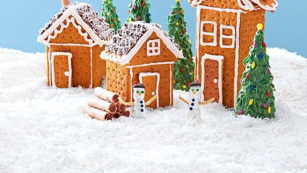 Keren! 10 Gingerbread House dengan Aneka Dekorasi Ini Sayang Dimakan