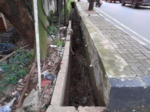 detikcom Do Your Magic: Sudin SDA Jaksel Segera Atasi Got Meluap di Bintaro