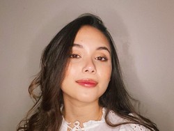 Greta Irene Tahan Tangis-Speechless Lihat Trailer Film Laura