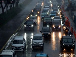 BMKG: Waspada Potensi Hujan di Jaktim-Jaksel pada Siang hingga Sore
